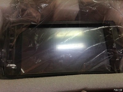浙江台州12款C30储物盒改无碟导航